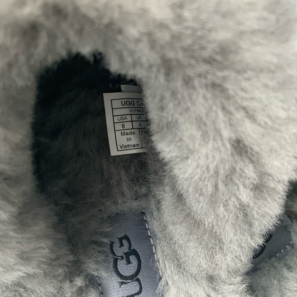 UGG Scuffette II Slipper - Picture 8 of 10